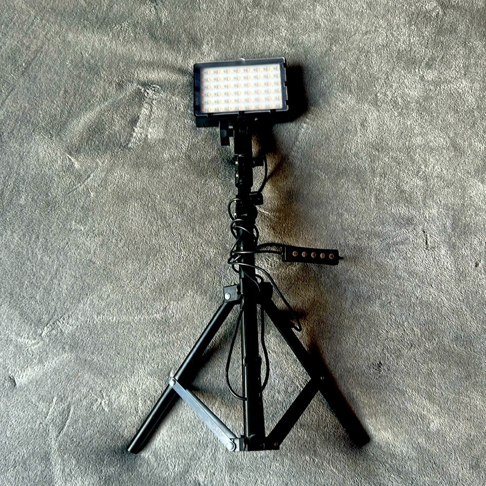 Gaming LED Light Stand (Multiple Colors)